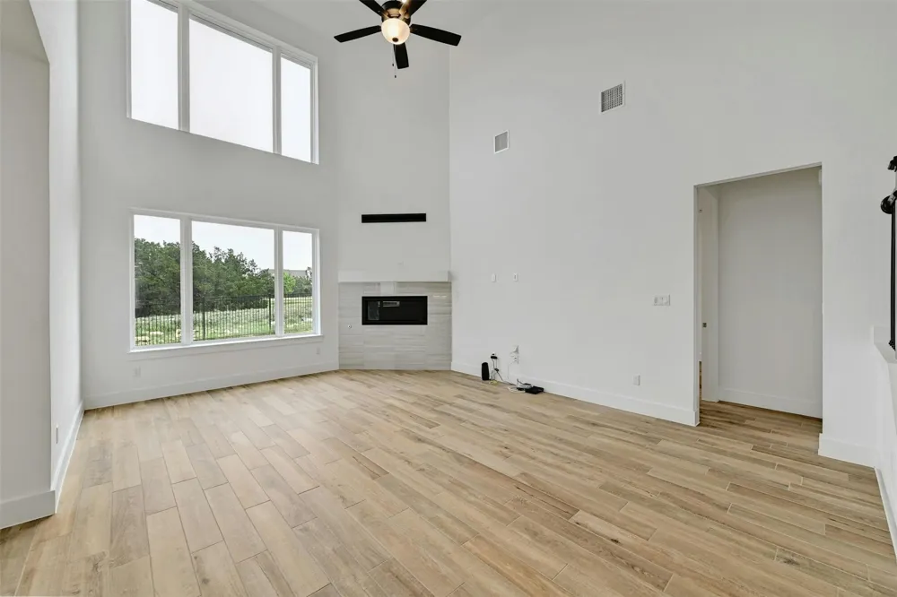1184 Sage Thrasher Circle Dripping Springs, TX 78620