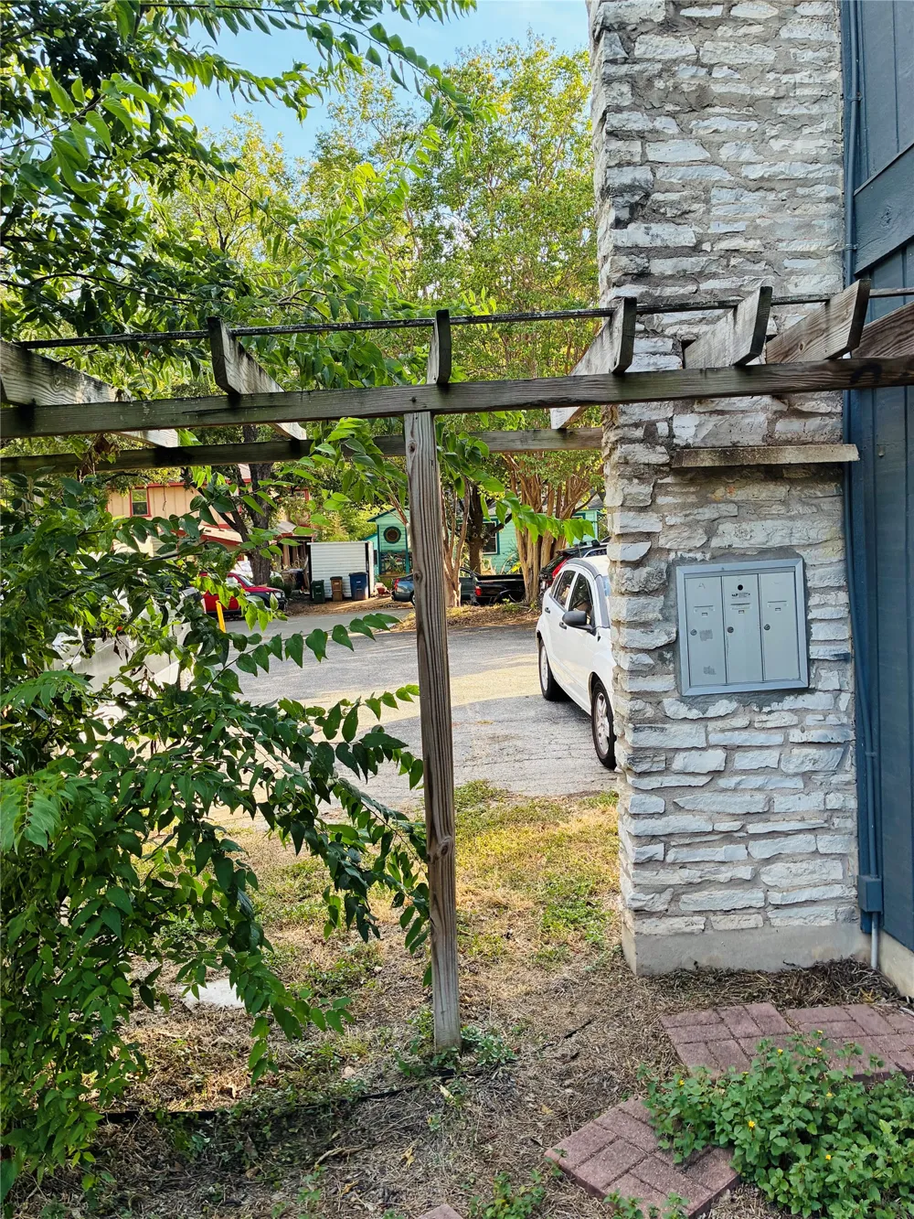 612 Franklin Boulevard #C Austin, TX 78751