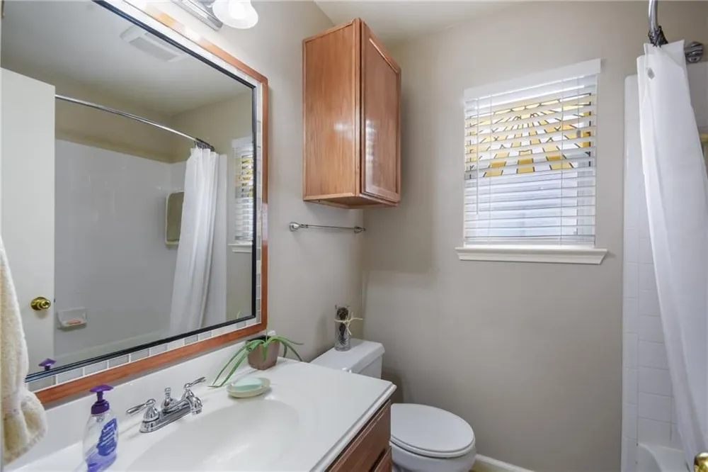 1252 Lacey Oak Loop Round Rock, TX 78681