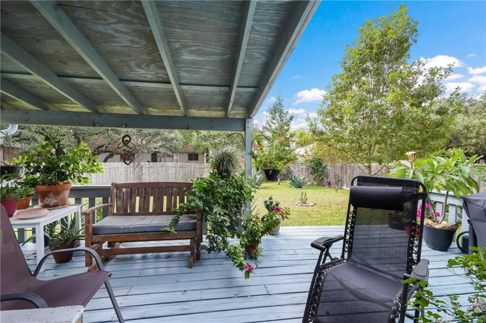 1252 Lacey Oak Loop Round Rock, TX 78681