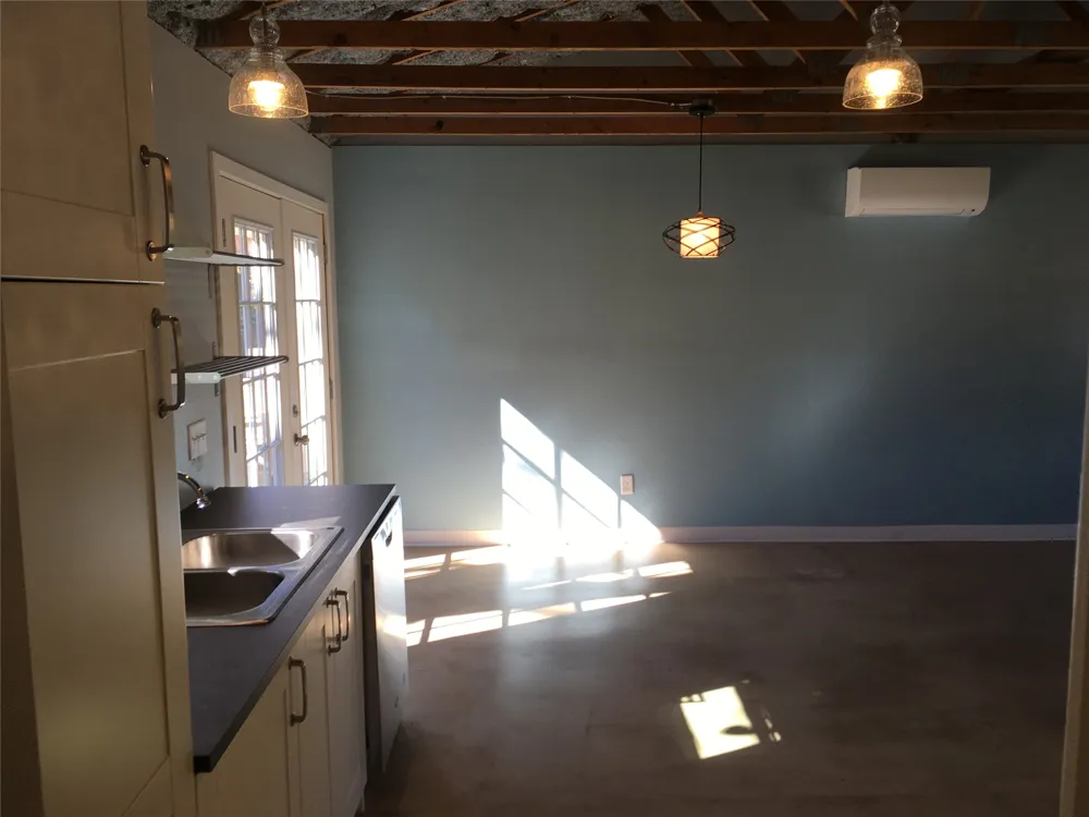 701 Vargas Road Austin, TX 78741