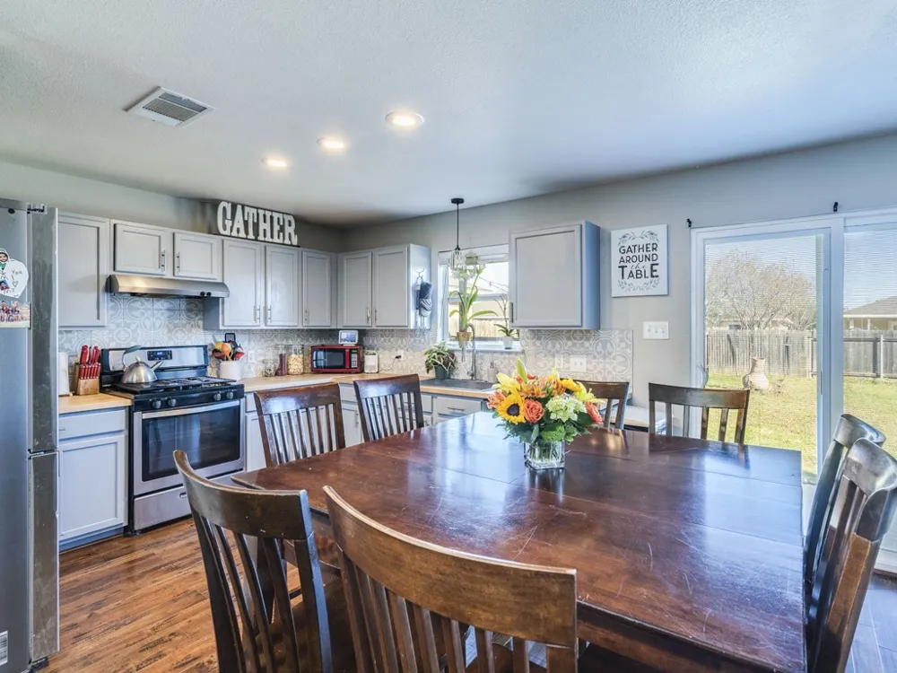 13021 Maidenhair Trail Elgin, TX 78621
