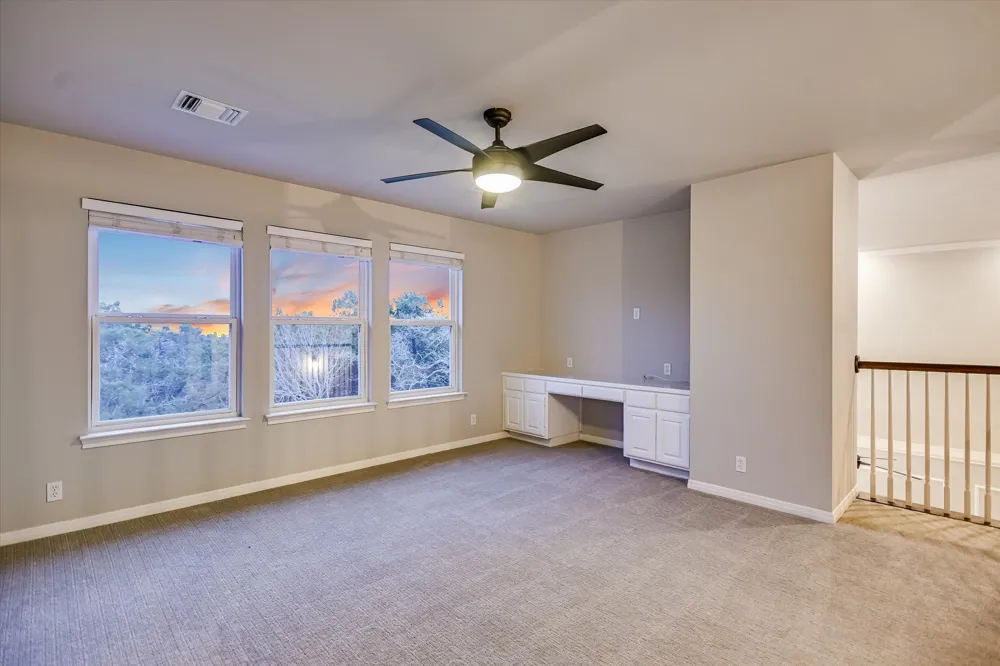 504 Saddlehorn Drive Dripping Springs, TX 78620