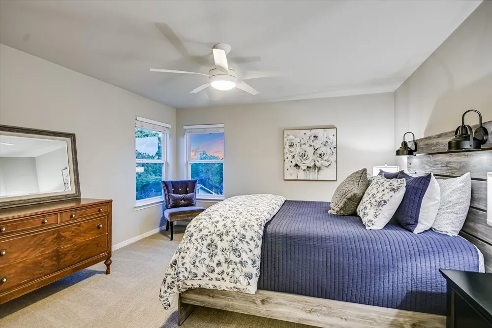 504 Saddlehorn Drive Dripping Springs, TX 78620