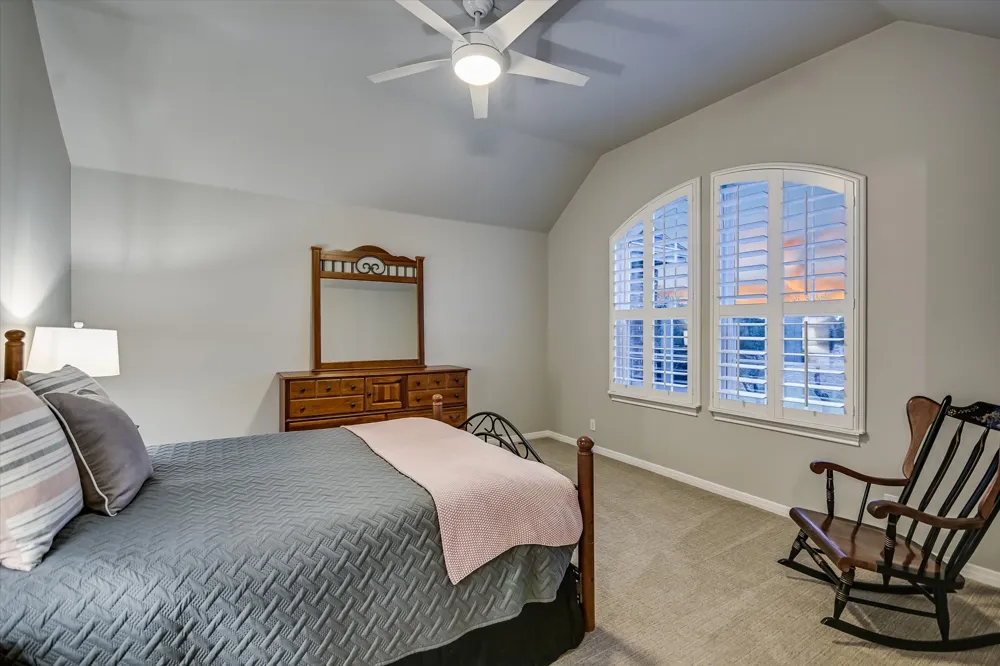 504 Saddlehorn Drive Dripping Springs, TX 78620