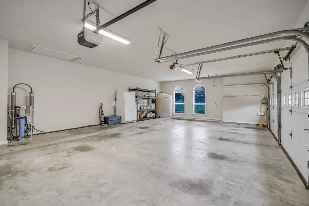 504 Saddlehorn Drive Dripping Springs, TX 78620