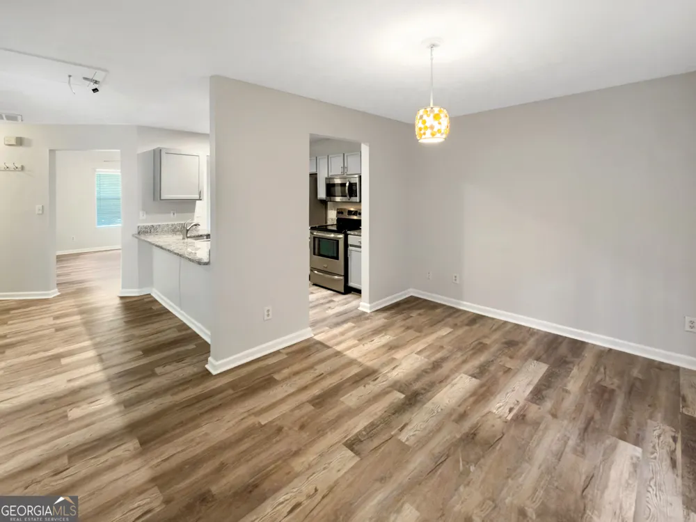 131 Oak CIR S Stockbridge, GA 30281
