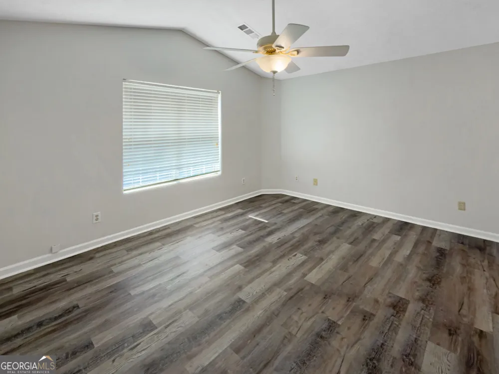 131 Oak CIR S Stockbridge, GA 30281