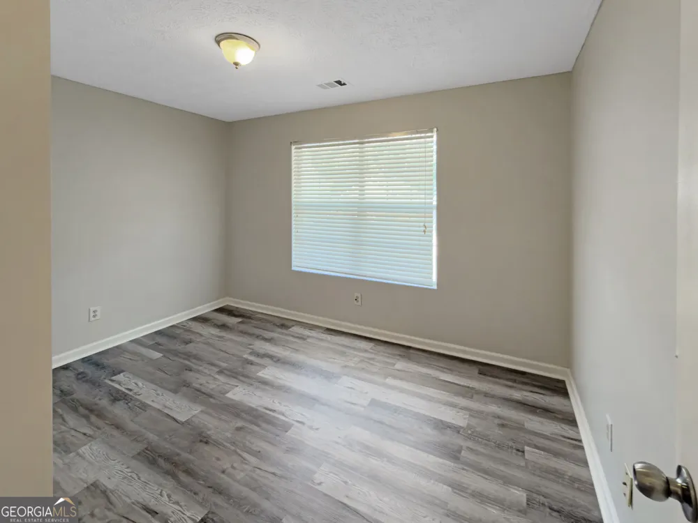 131 Oak CIR S Stockbridge, GA 30281