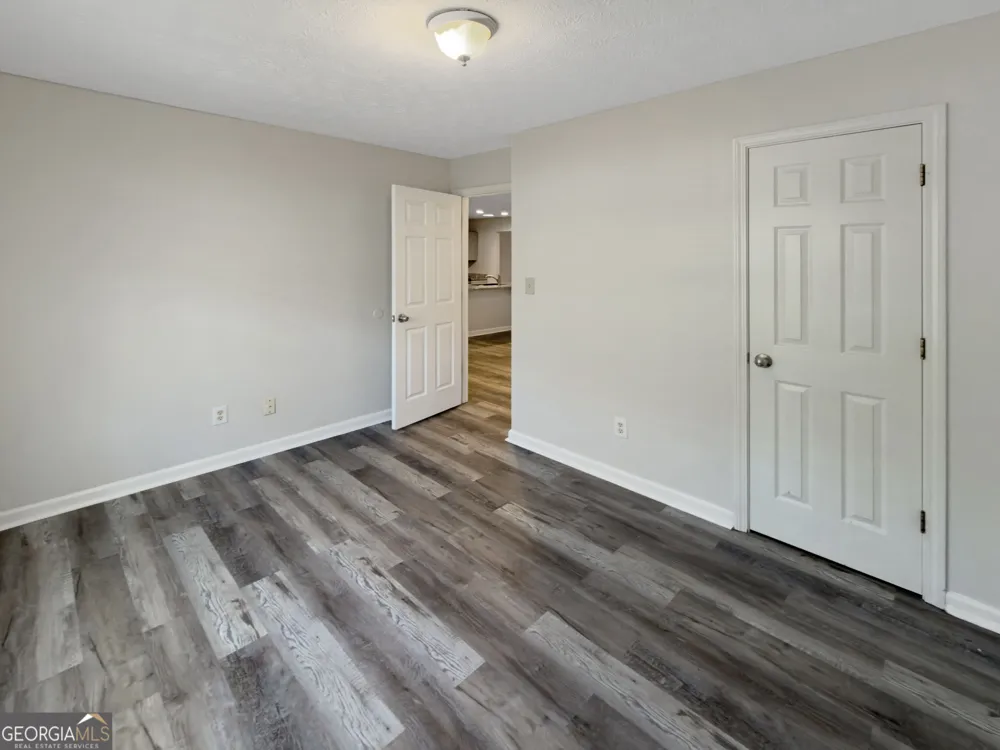 131 Oak CIR S Stockbridge, GA 30281