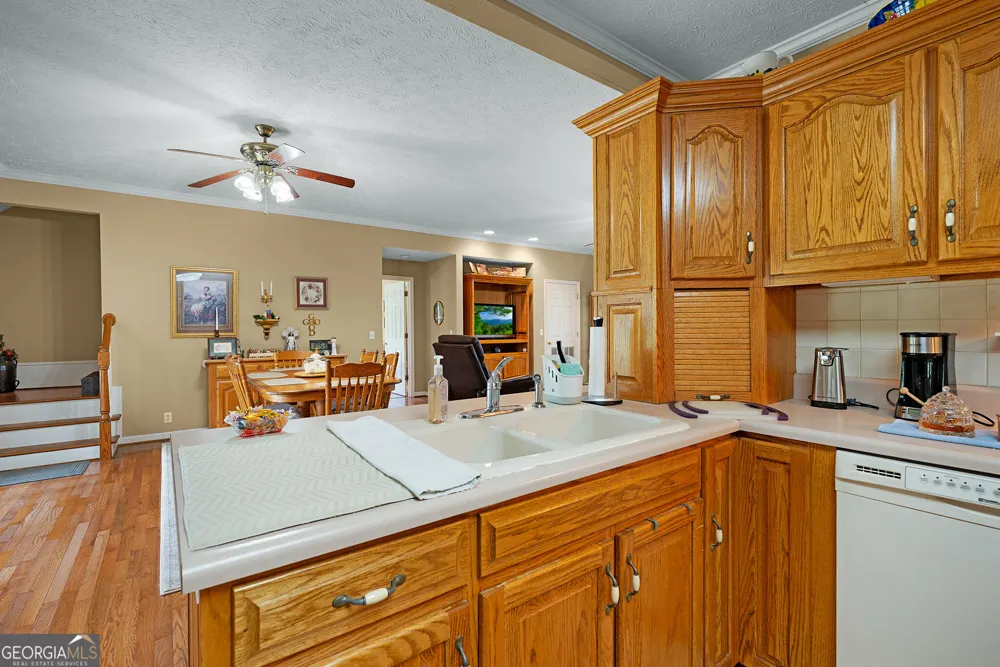 1389 Boone Ford RD SE Calhoun, GA 30701