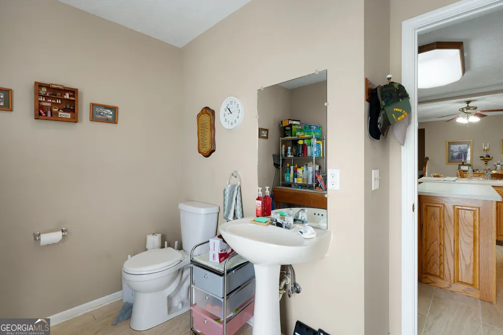 1389 Boone Ford RD SE Calhoun, GA 30701