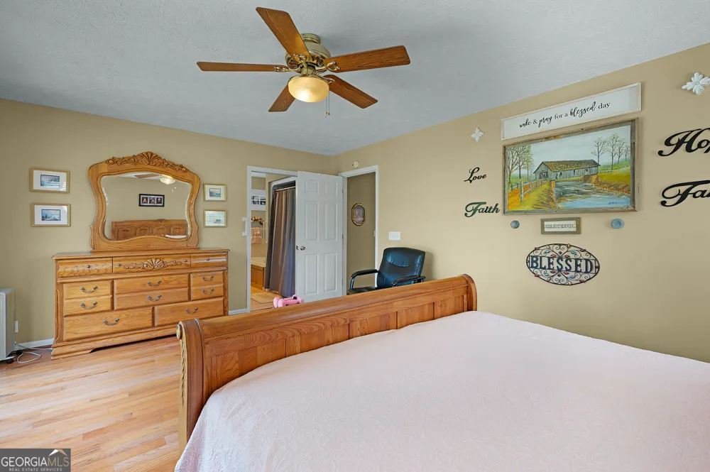 1389 Boone Ford RD SE Calhoun, GA 30701