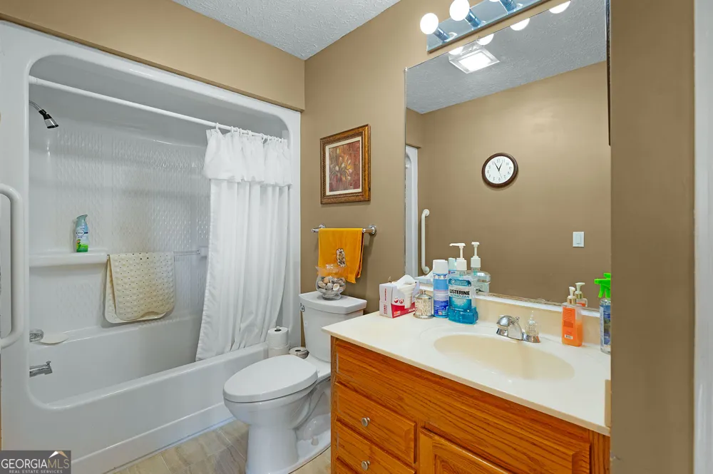 1389 Boone Ford RD SE Calhoun, GA 30701