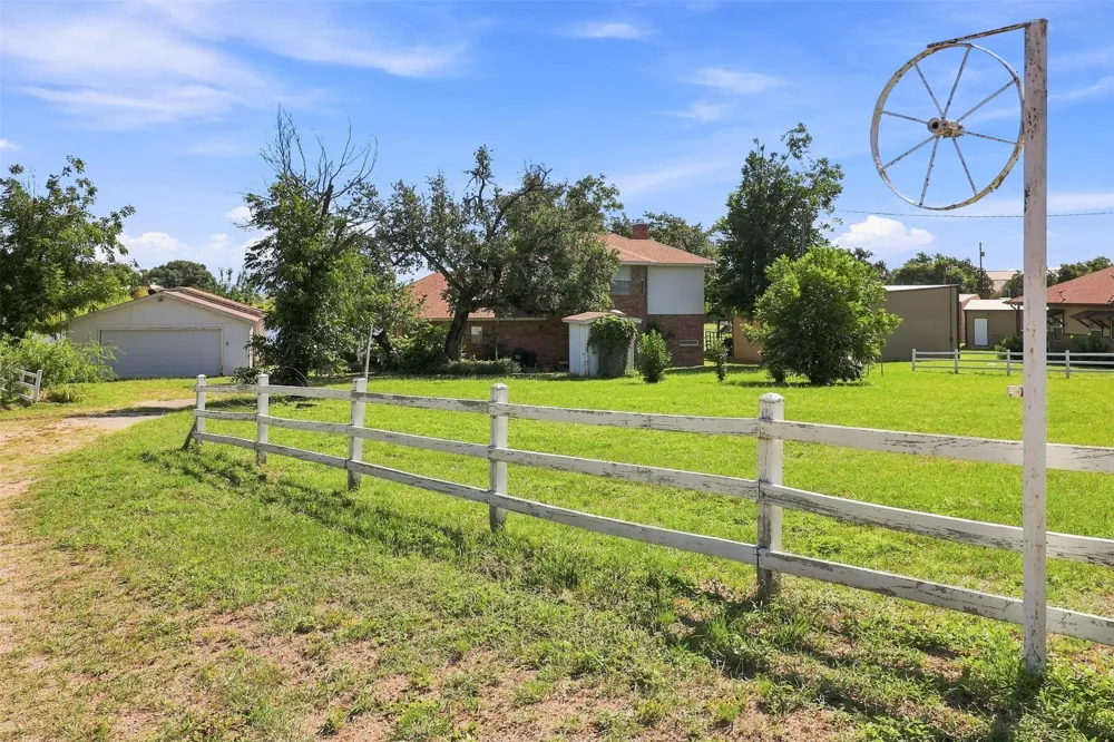 220 Hummingbird Circle Buchanan Dam, TX 78609