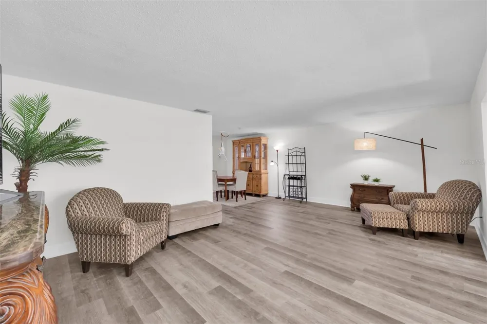 3018 59TH STREET S #111 Gulfport, FL 33707