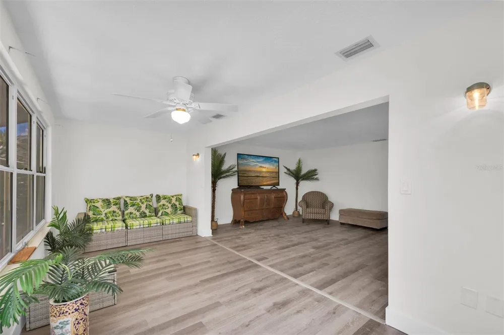 3018 59TH STREET S #111 Gulfport, FL 33707
