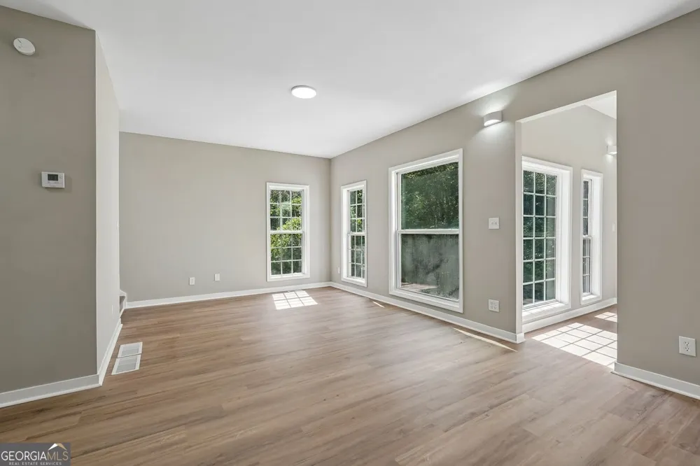 161 Lake Ridge DR Newnan, GA 30263