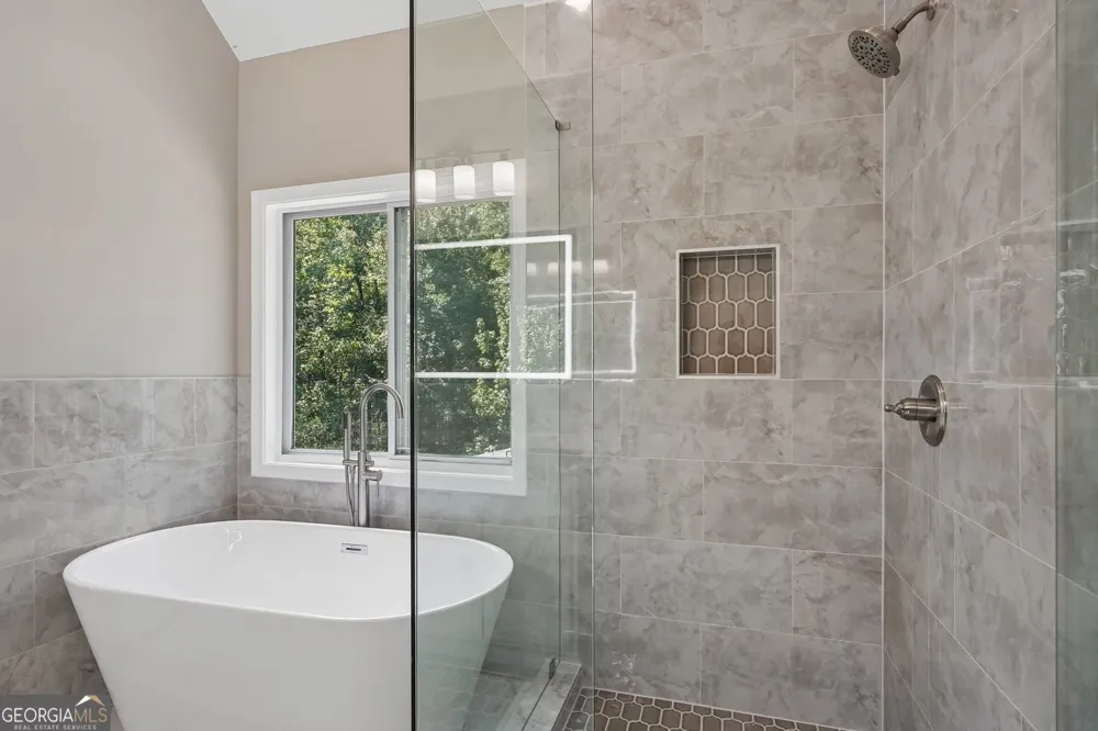 161 Lake Ridge DR Newnan, GA 30263