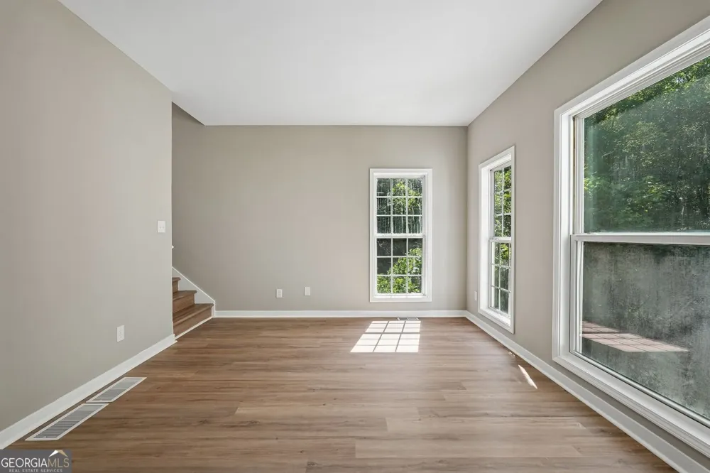 161 Lake Ridge DR Newnan, GA 30263