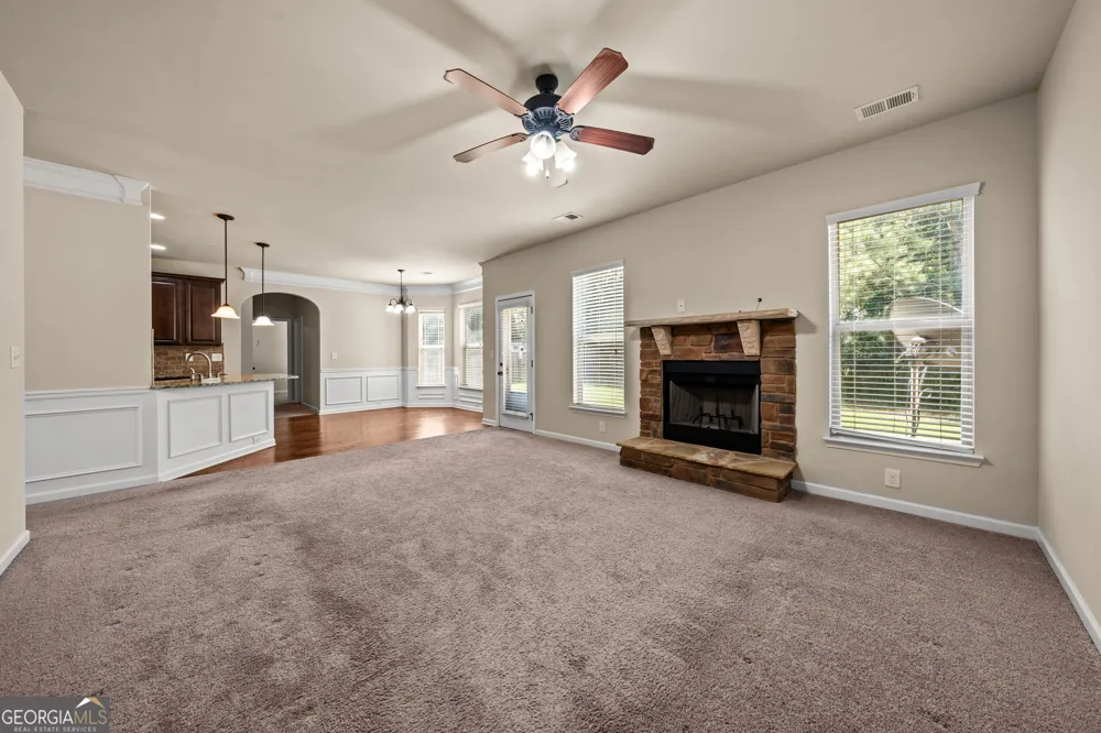 90 Sylvan LOOP Fayetteville, GA 30214
