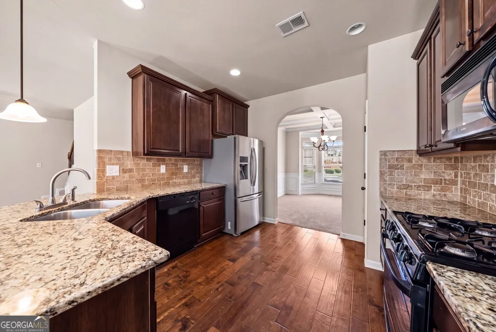 90 Sylvan LOOP Fayetteville, GA 30214