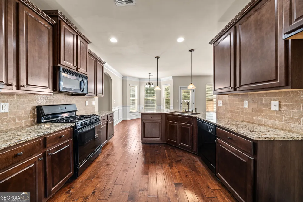 90 Sylvan LOOP Fayetteville, GA 30214
