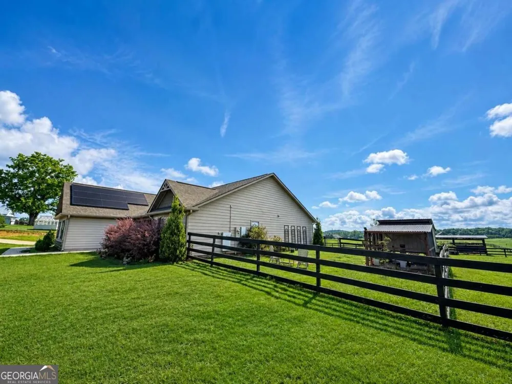 4404 Smokey RD Newnan, GA 30263