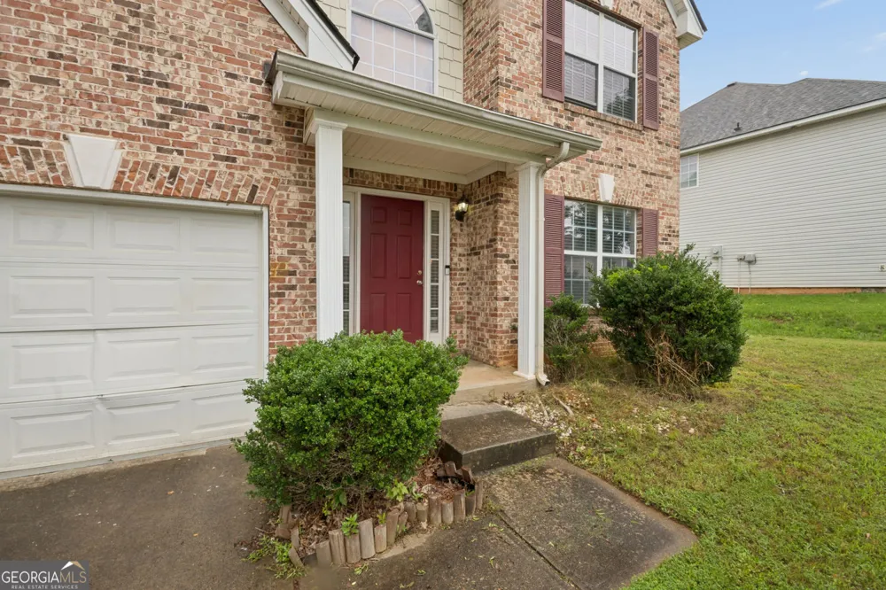 439 Lake Ridge LN Fairburn, GA 30213