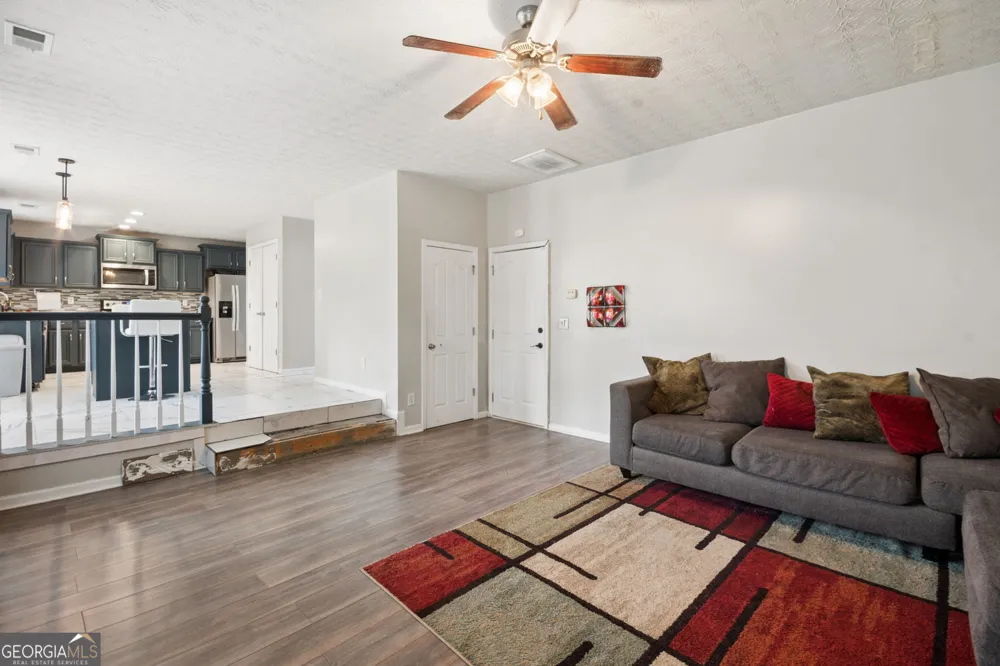 439 Lake Ridge LN Fairburn, GA 30213