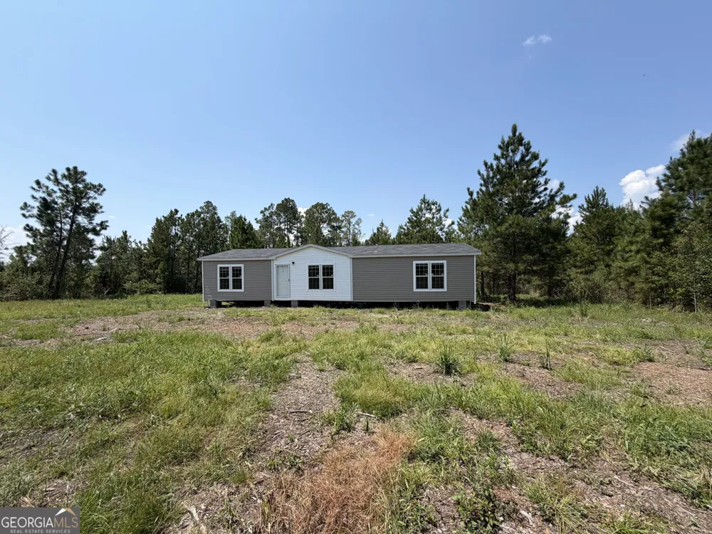 72 McLean RD Lumber City, GA 31549