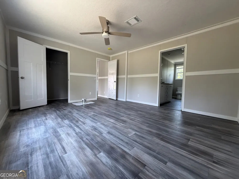 72 McLean RD Lumber City, GA 31549