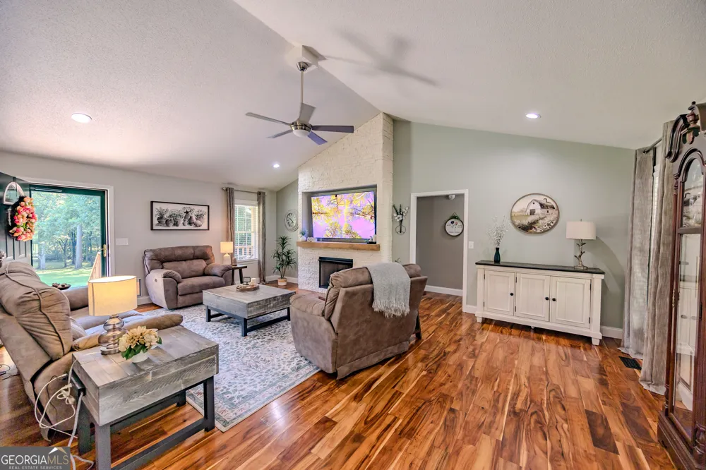 344 Horace Veal Road Milledgeville, GA 31061