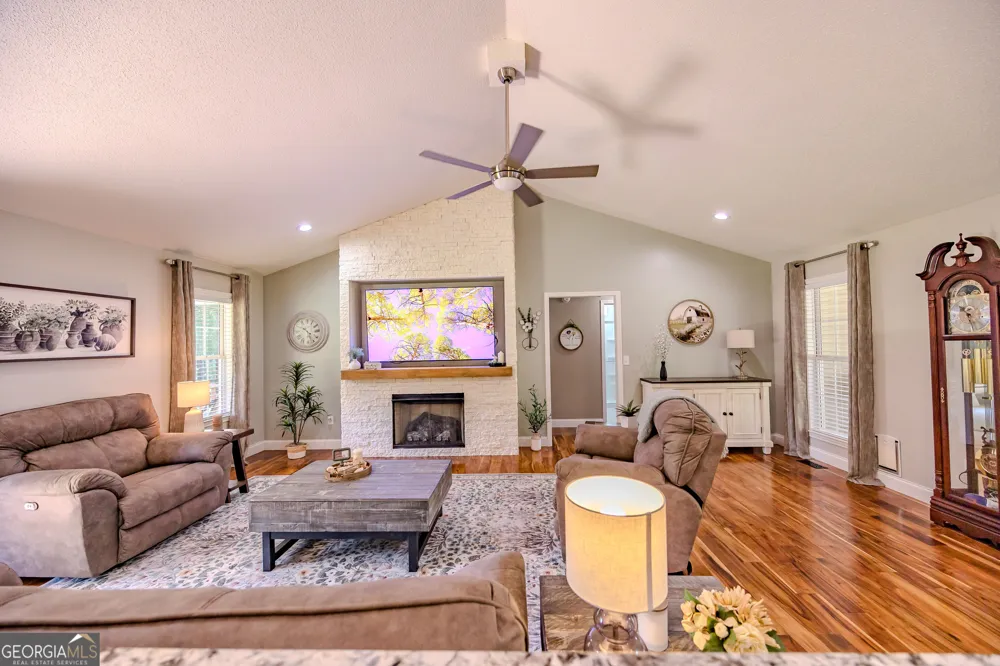 344 Horace Veal Road Milledgeville, GA 31061