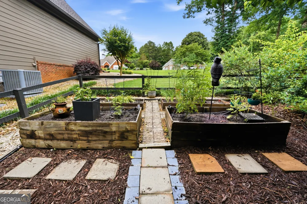 160 Carmel Ridge RD Canton, GA 30114
