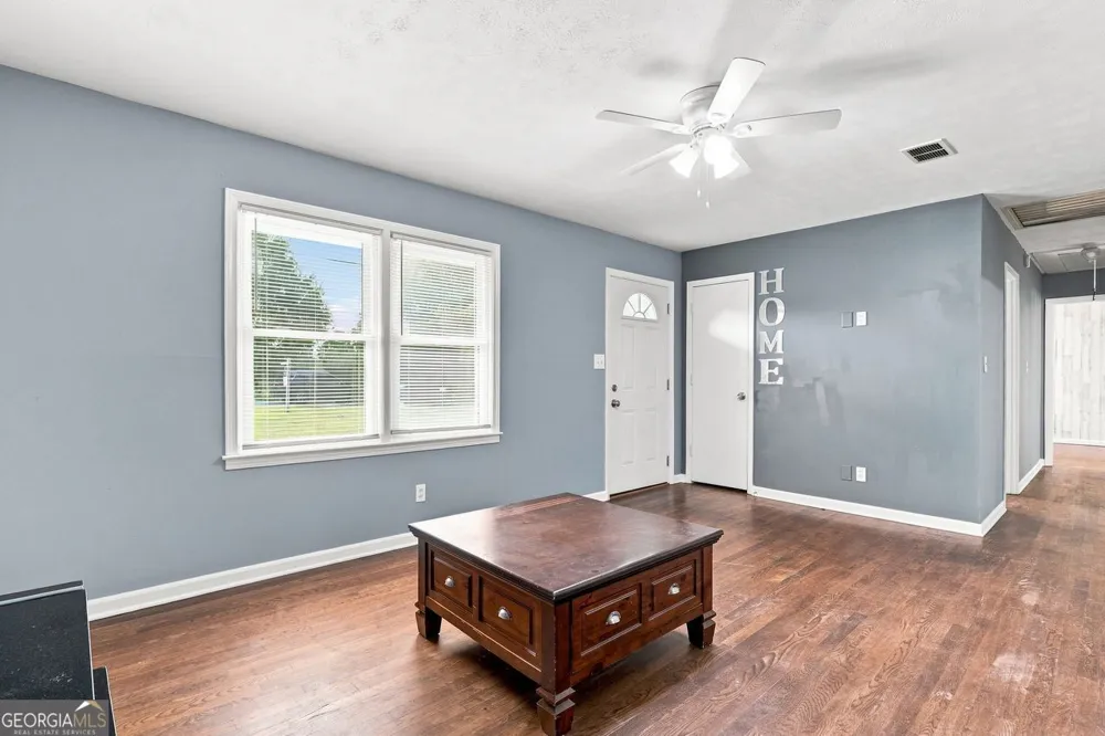 1465 E Highpoint DR Douglasville, GA 30134
