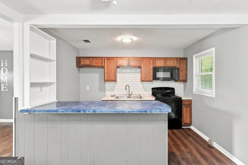 1465 E Highpoint DR Douglasville, GA 30134