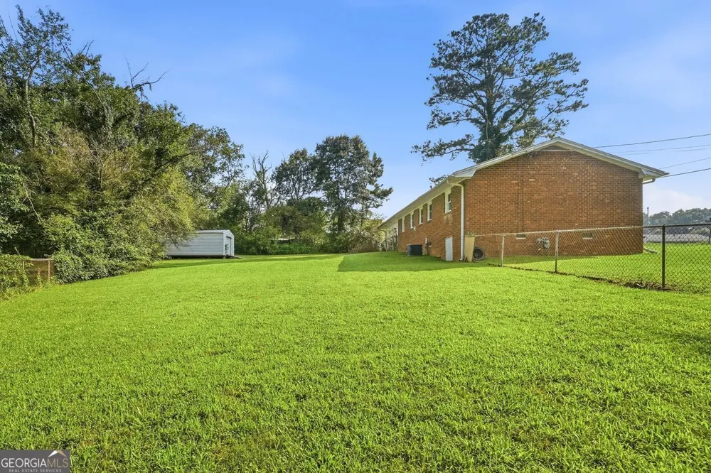 1465 E Highpoint DR Douglasville, GA 30134