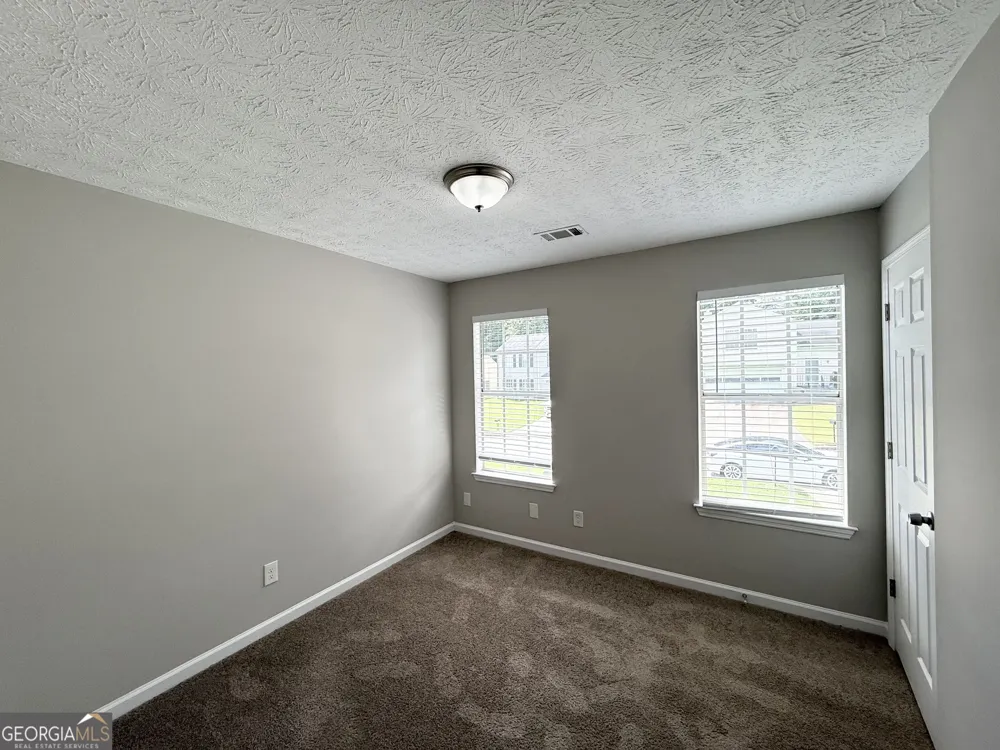 6563 Eastbriar DR Lithonia, GA 30058