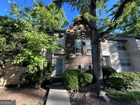 304 Bridge LN SE