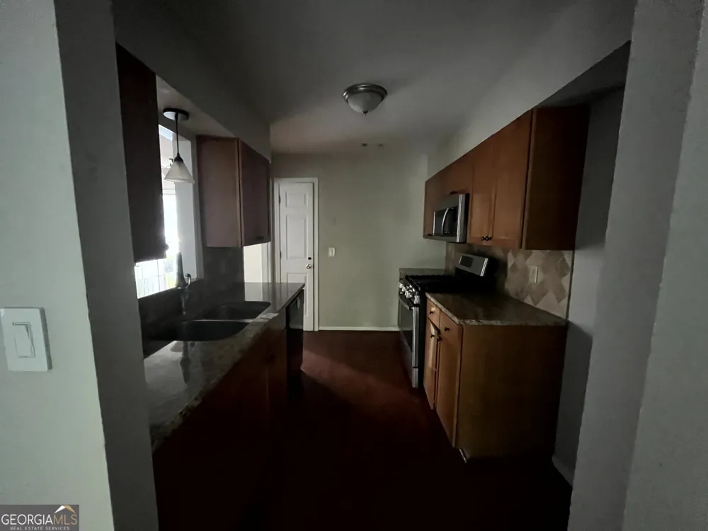 304 Bridge LN SE Smyrna, GA 30082