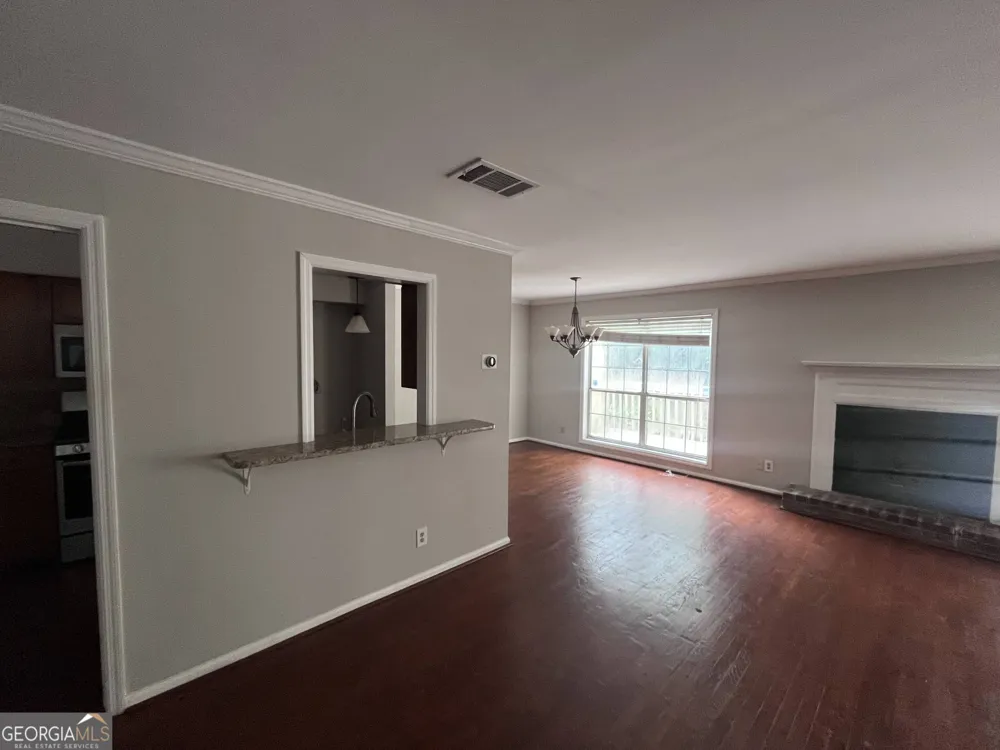304 Bridge LN SE Smyrna, GA 30082