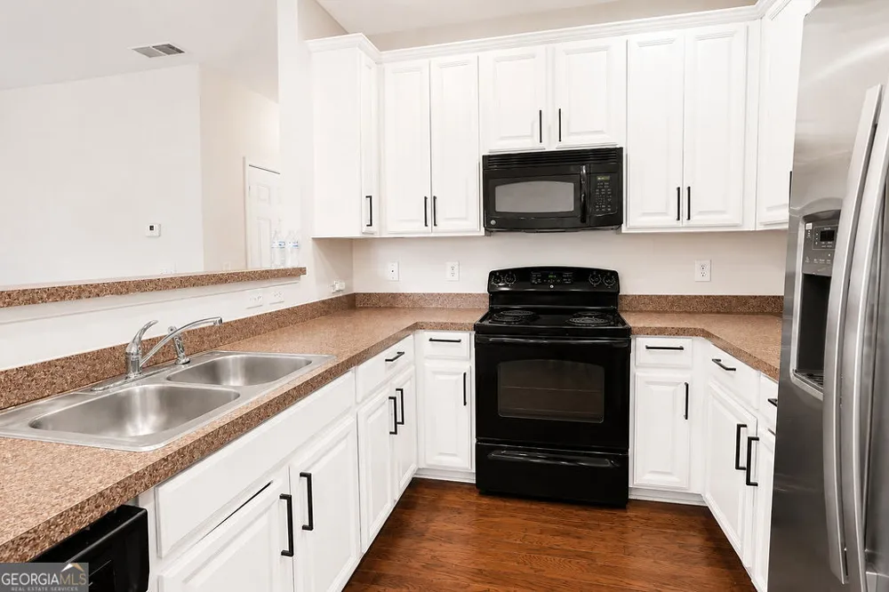 3157 Cedar Glade LN Buford, GA 30519