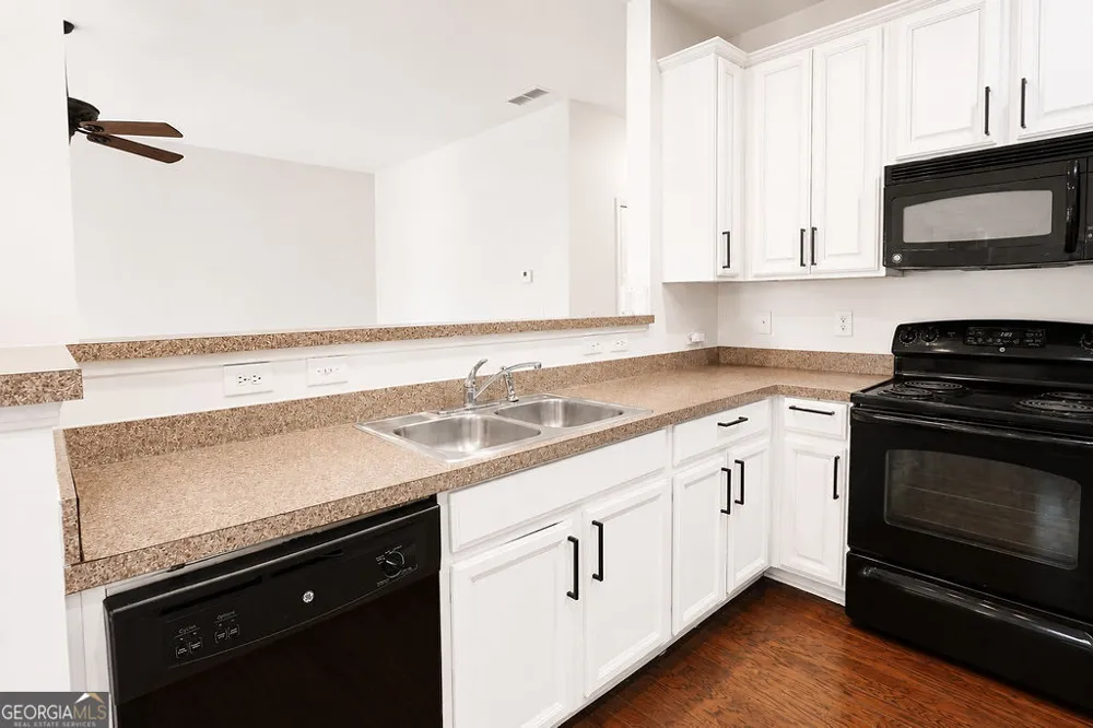 3157 Cedar Glade LN Buford, GA 30519