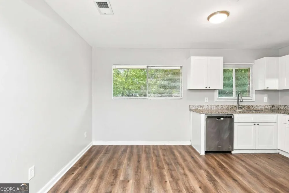221 Whipporwill WAY Riverdale, GA 30274