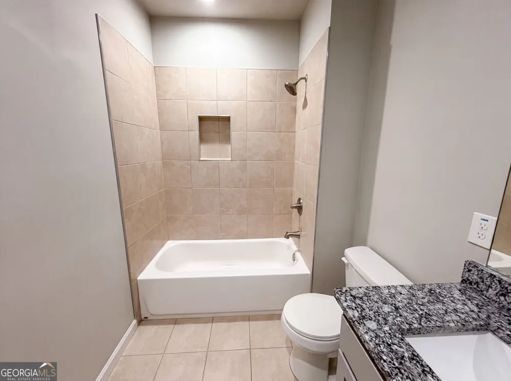 5317 Winmire LN Stone Mountain, GA 30088