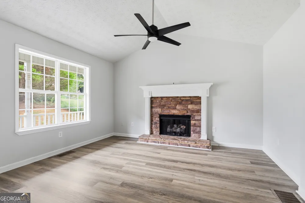 31 Stiles CT SW Cartersville, GA 30120
