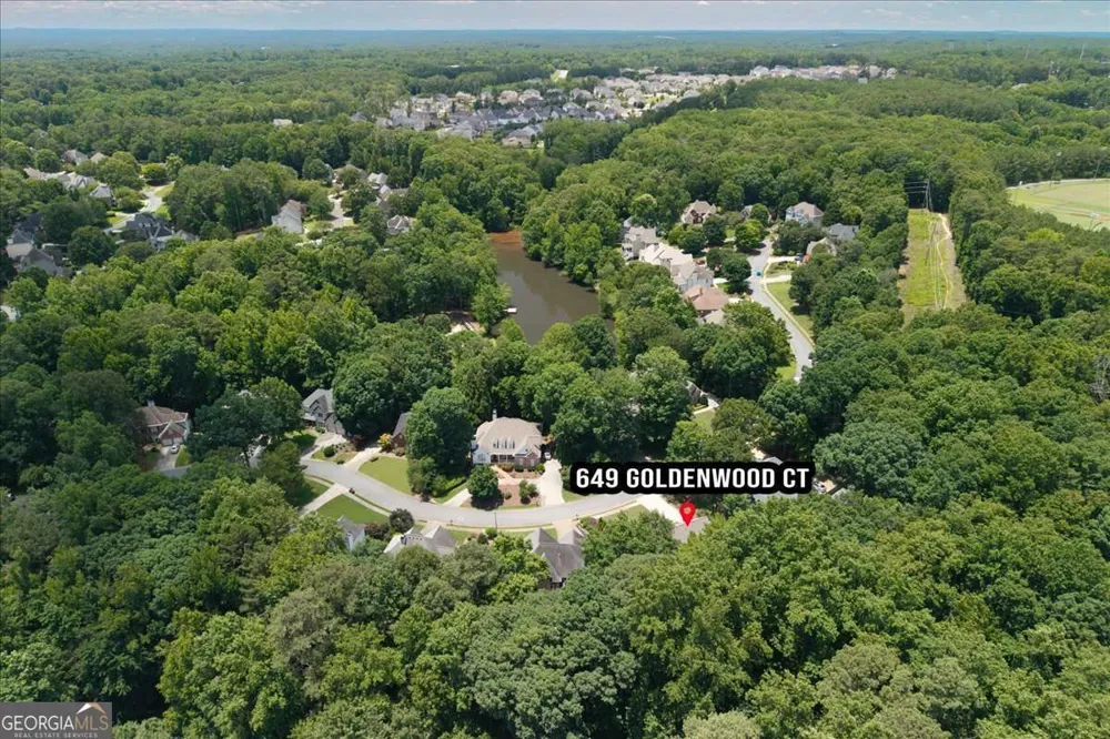 649 Goldenwood CT Powder Springs, GA 30127
