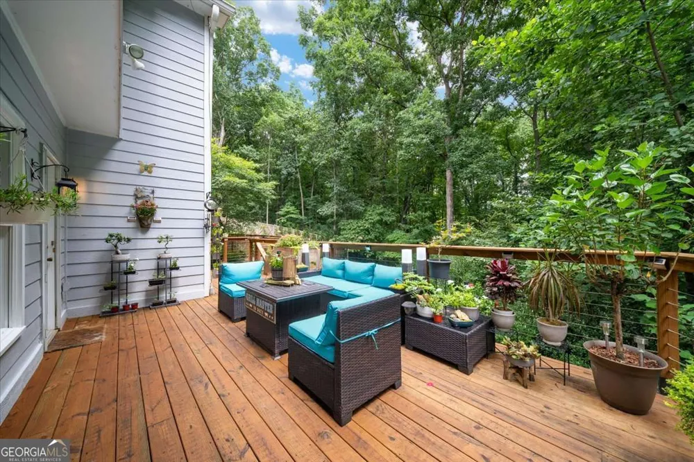 649 Goldenwood CT Powder Springs, GA 30127