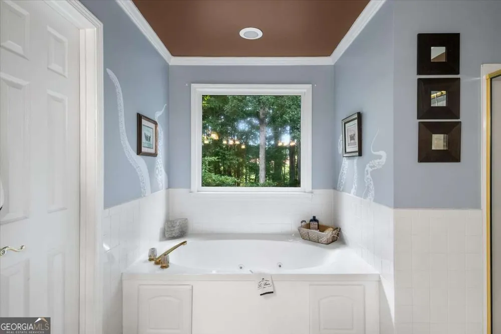 649 Goldenwood CT Powder Springs, GA 30127